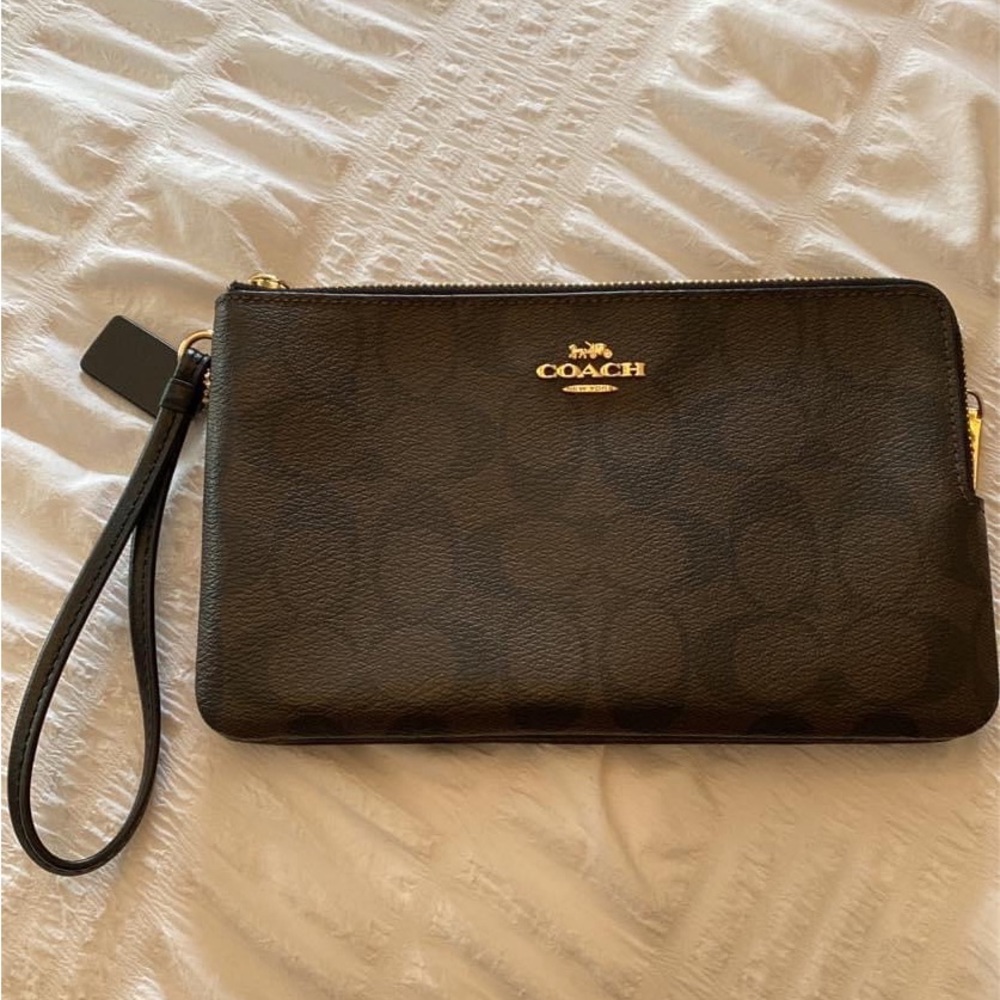 Coach Double Zip Wristlet. Dark brown/ Black